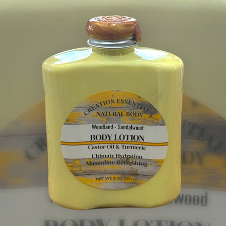 Woodland Sandalwood Men's Nourishing Body Lotion with Turmeric & Aloe Vera