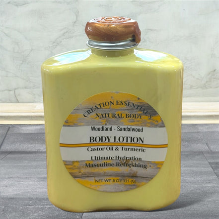 Woodland Sandalwood Men's Nourishing Body Lotion with Turmeric & Aloe Vera