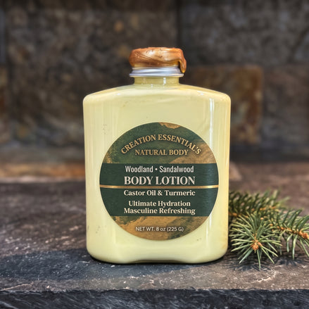 Woodland Sandalwood Men's Nourishing Body Lotion with Turmeric & Aloe Vera
